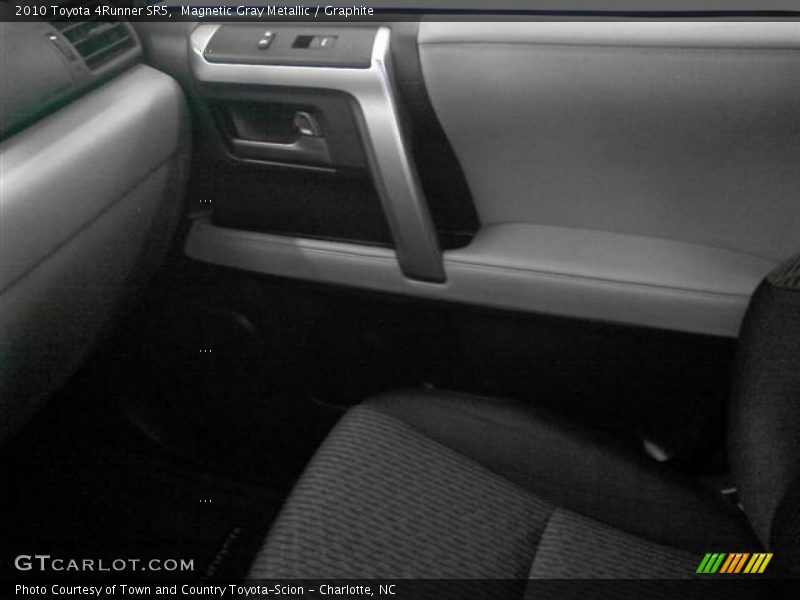 Magnetic Gray Metallic / Graphite 2010 Toyota 4Runner SR5