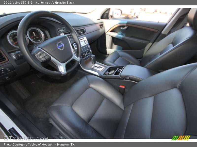 Ice White / Anthracite Black 2011 Volvo S80 3.2