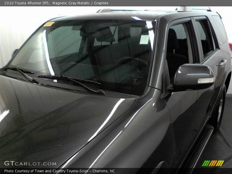 Magnetic Gray Metallic / Graphite 2010 Toyota 4Runner SR5