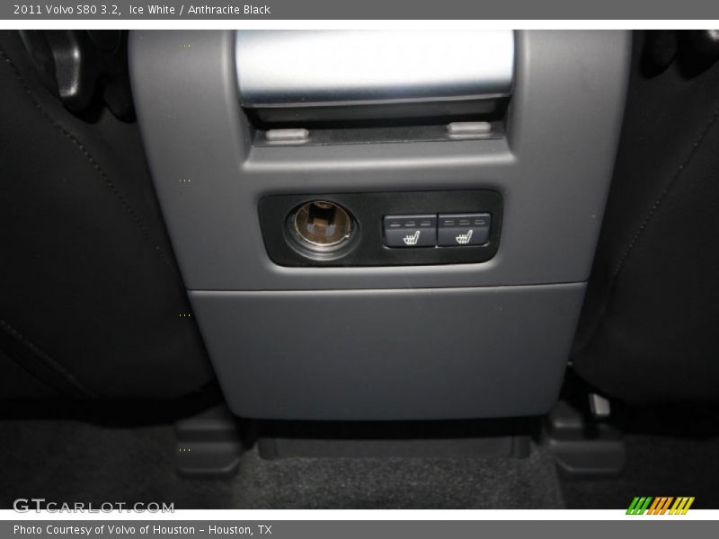 Ice White / Anthracite Black 2011 Volvo S80 3.2