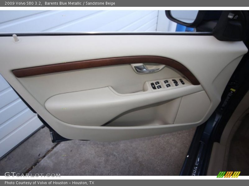 Barents Blue Metallic / Sandstone Beige 2009 Volvo S80 3.2