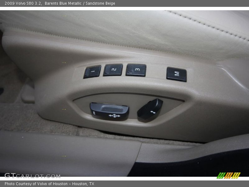 Barents Blue Metallic / Sandstone Beige 2009 Volvo S80 3.2
