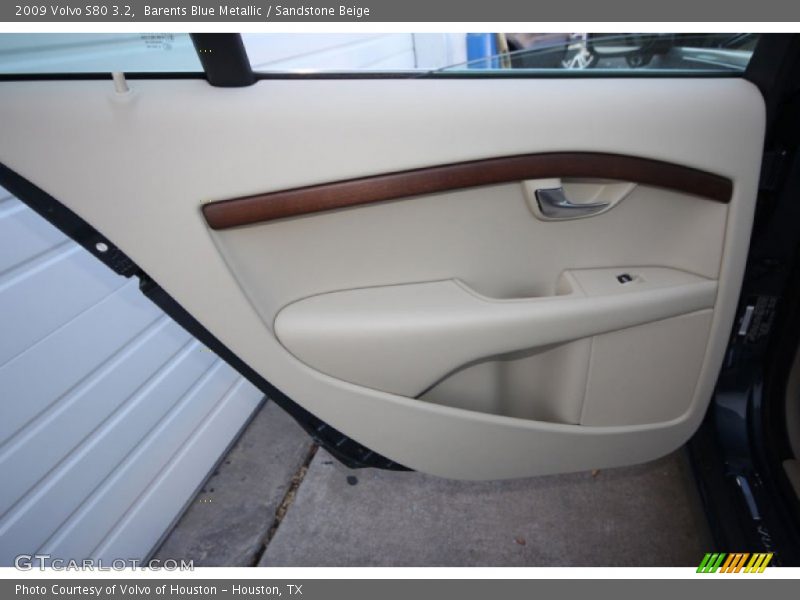 Barents Blue Metallic / Sandstone Beige 2009 Volvo S80 3.2