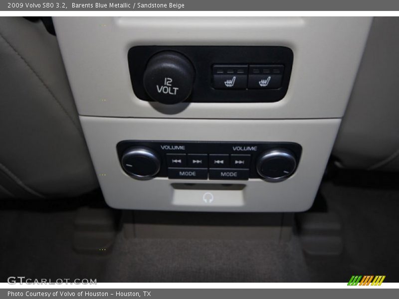 Barents Blue Metallic / Sandstone Beige 2009 Volvo S80 3.2