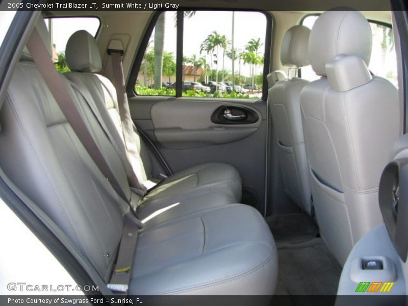 Summit White / Light Gray 2005 Chevrolet TrailBlazer LT