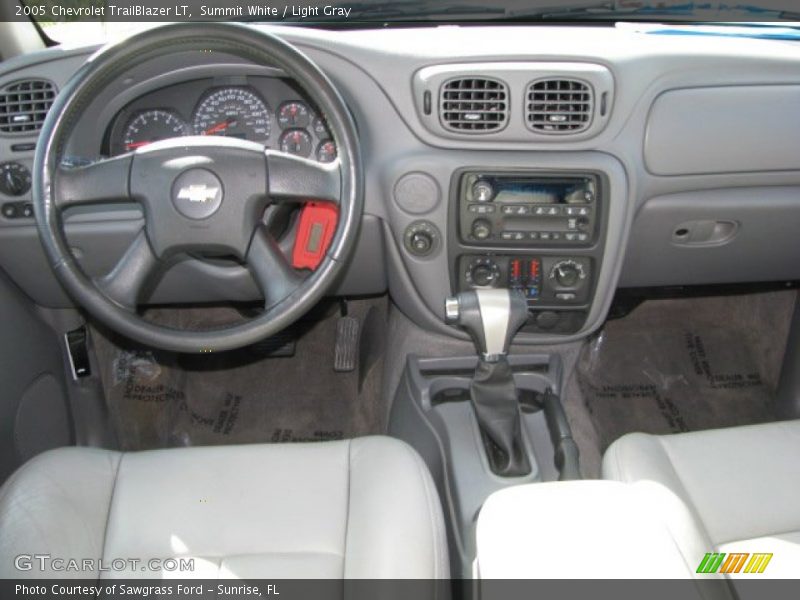 Summit White / Light Gray 2005 Chevrolet TrailBlazer LT