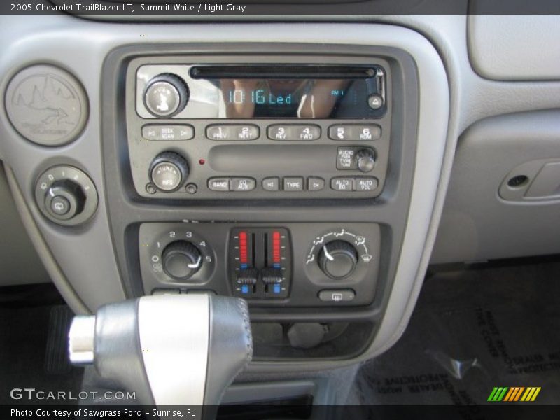 Summit White / Light Gray 2005 Chevrolet TrailBlazer LT