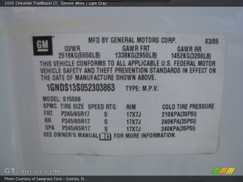 Summit White / Light Gray 2005 Chevrolet TrailBlazer LT