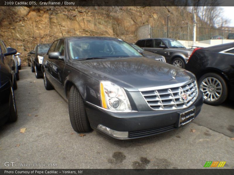 Gray Flannel / Ebony 2009 Cadillac DTS
