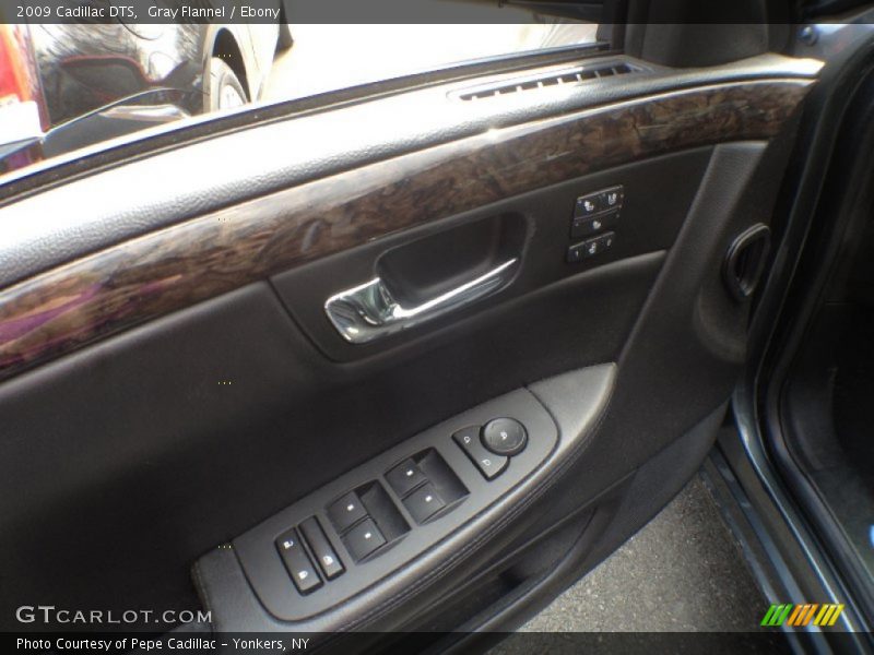 Gray Flannel / Ebony 2009 Cadillac DTS