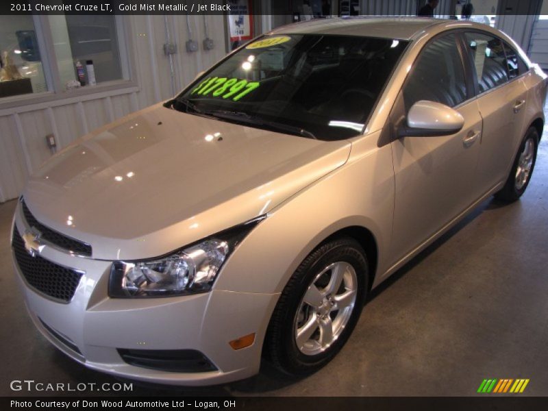 Gold Mist Metallic / Jet Black 2011 Chevrolet Cruze LT