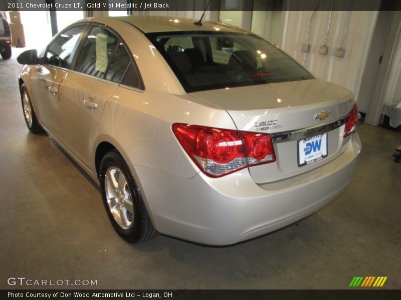 Gold Mist Metallic / Jet Black 2011 Chevrolet Cruze LT