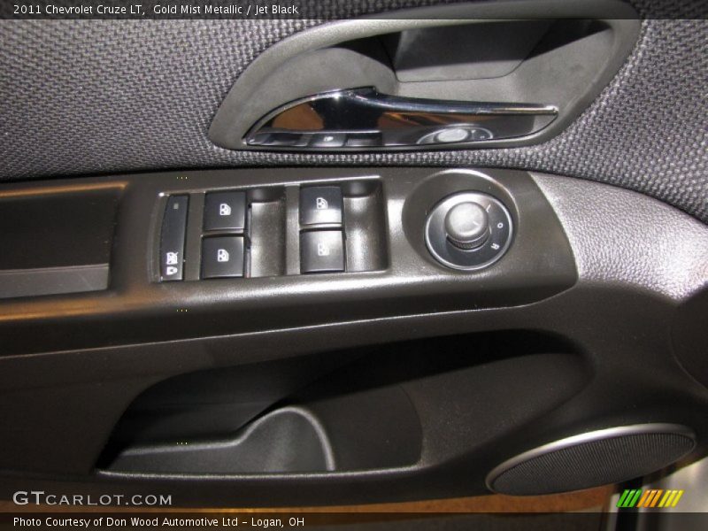 Gold Mist Metallic / Jet Black 2011 Chevrolet Cruze LT