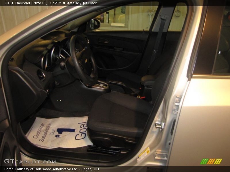 Gold Mist Metallic / Jet Black 2011 Chevrolet Cruze LT