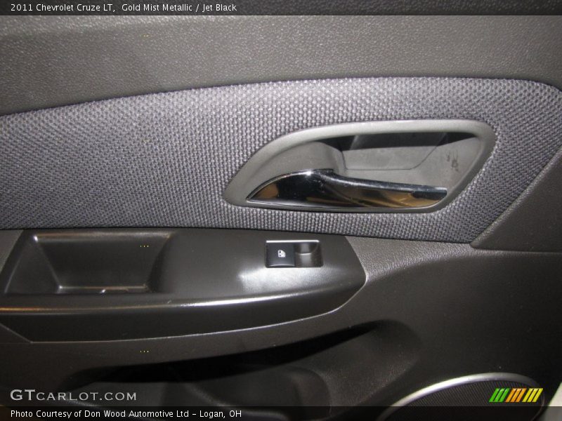 Gold Mist Metallic / Jet Black 2011 Chevrolet Cruze LT
