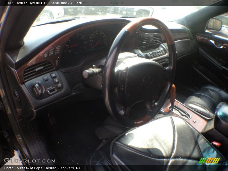 Sable Black / Black 2002 Cadillac DeVille DTS