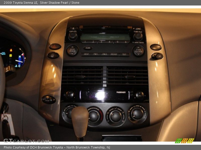 Silver Shadow Pearl / Stone 2009 Toyota Sienna LE
