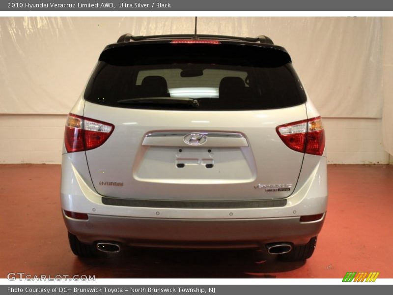 Ultra Silver / Black 2010 Hyundai Veracruz Limited AWD