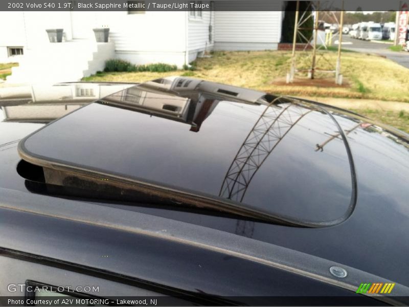 Black Sapphire Metallic / Taupe/Light Taupe 2002 Volvo S40 1.9T