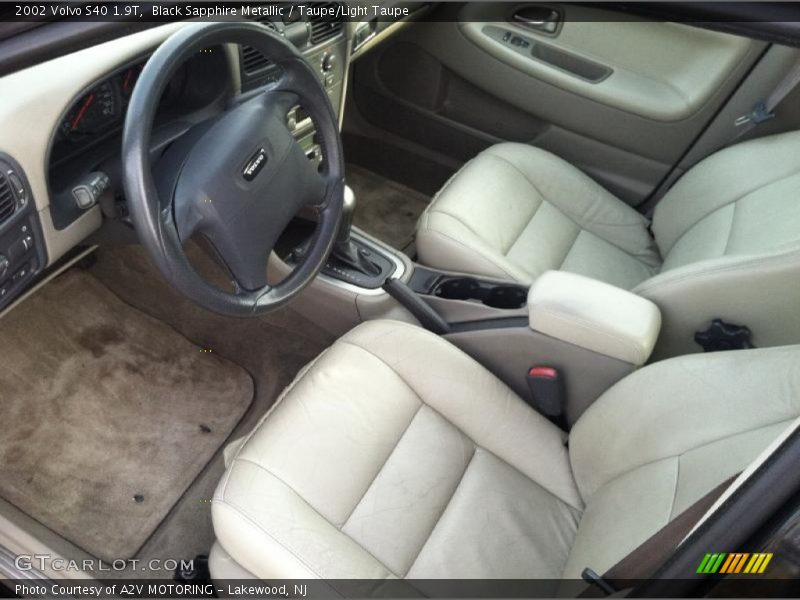 Black Sapphire Metallic / Taupe/Light Taupe 2002 Volvo S40 1.9T