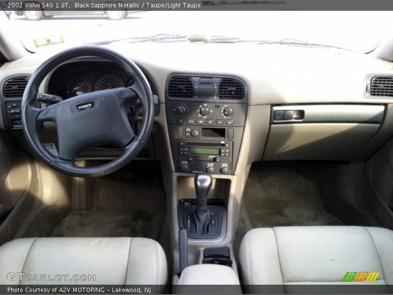 Black Sapphire Metallic / Taupe/Light Taupe 2002 Volvo S40 1.9T