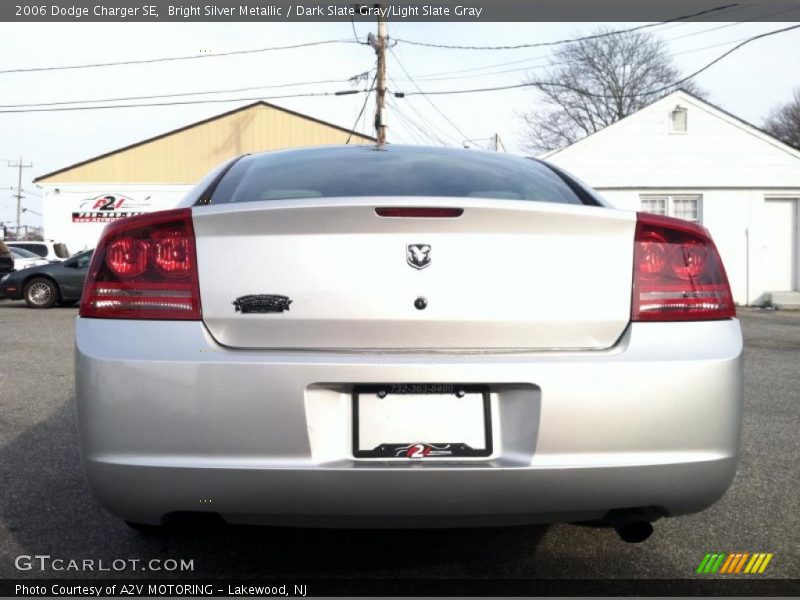 Bright Silver Metallic / Dark Slate Gray/Light Slate Gray 2006 Dodge Charger SE