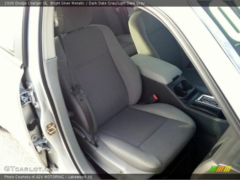 Bright Silver Metallic / Dark Slate Gray/Light Slate Gray 2006 Dodge Charger SE