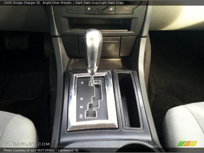 Bright Silver Metallic / Dark Slate Gray/Light Slate Gray 2006 Dodge Charger SE