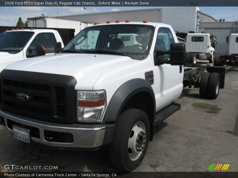 Oxford White / Medium Stone 2008 Ford F550 Super Duty XL Regular Cab Chassis