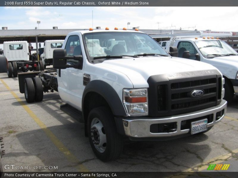 Oxford White / Medium Stone 2008 Ford F550 Super Duty XL Regular Cab Chassis