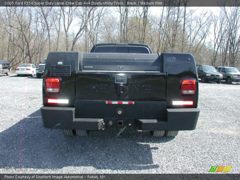 Black / Medium Flint 2005 Ford F350 Super Duty Lariat Crew Cab 4x4 Dually Utility Truck