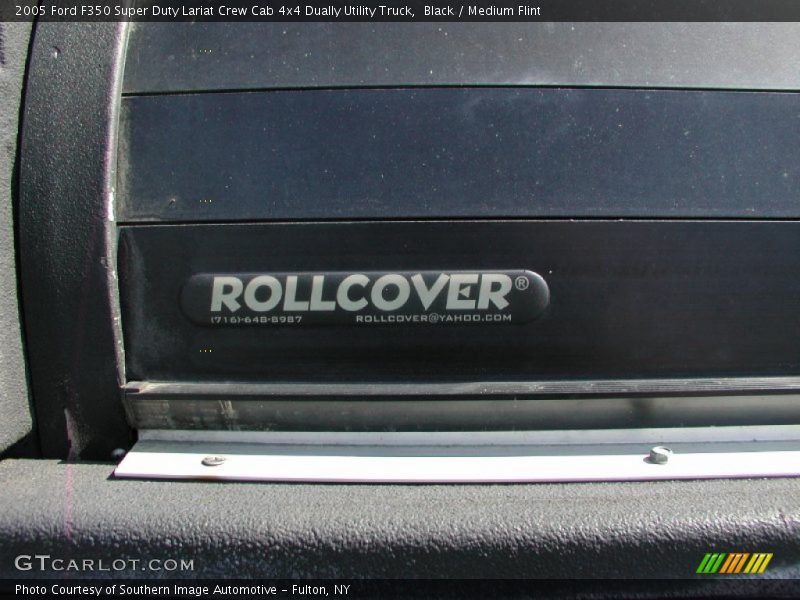 Black / Medium Flint 2005 Ford F350 Super Duty Lariat Crew Cab 4x4 Dually Utility Truck