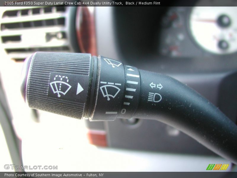 Black / Medium Flint 2005 Ford F350 Super Duty Lariat Crew Cab 4x4 Dually Utility Truck