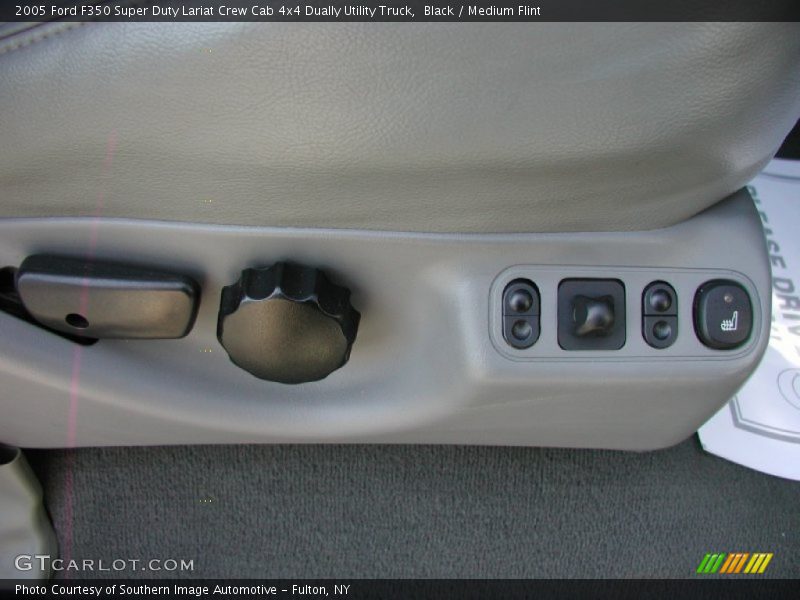 Black / Medium Flint 2005 Ford F350 Super Duty Lariat Crew Cab 4x4 Dually Utility Truck