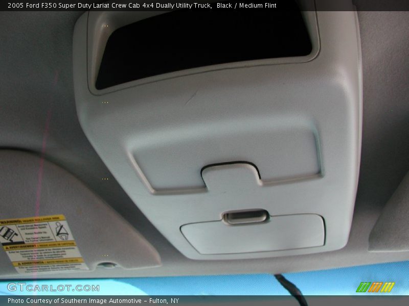 Black / Medium Flint 2005 Ford F350 Super Duty Lariat Crew Cab 4x4 Dually Utility Truck