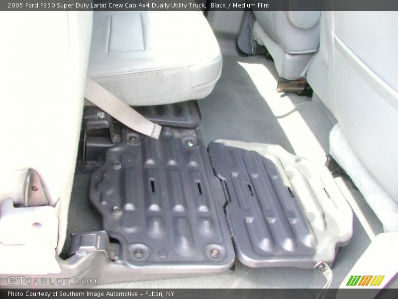 Black / Medium Flint 2005 Ford F350 Super Duty Lariat Crew Cab 4x4 Dually Utility Truck