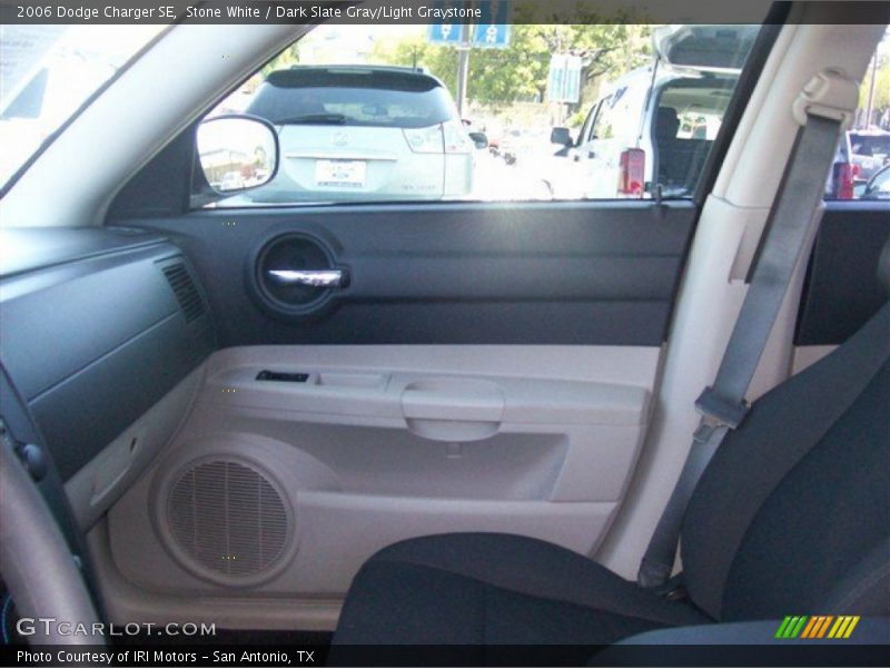 Stone White / Dark Slate Gray/Light Graystone 2006 Dodge Charger SE