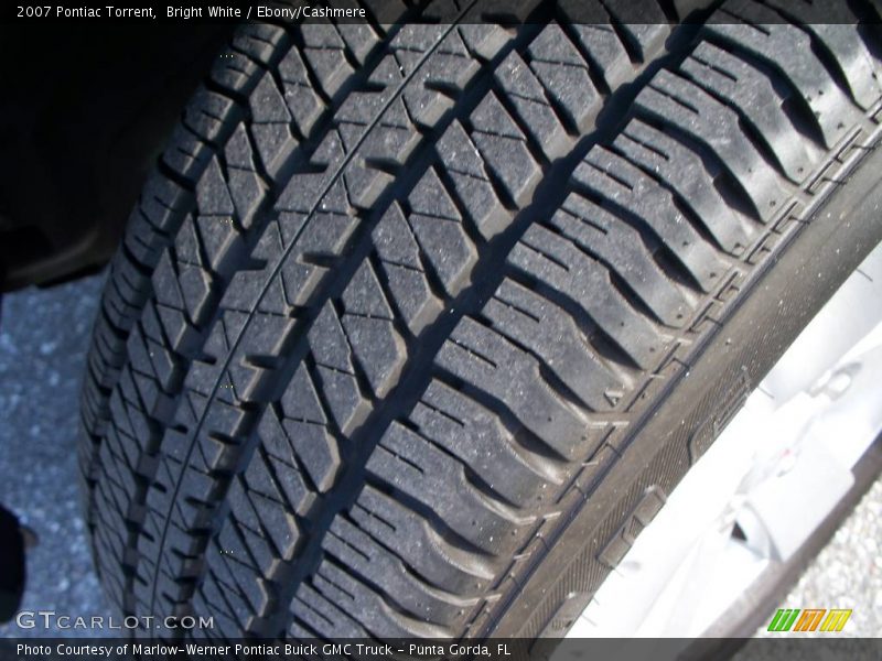 Bright White / Ebony/Cashmere 2007 Pontiac Torrent