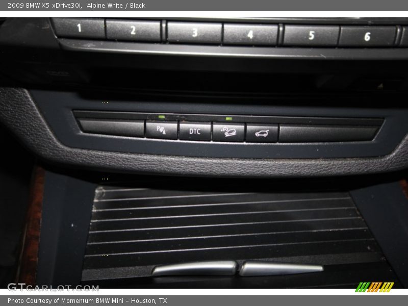 Alpine White / Black 2009 BMW X5 xDrive30i