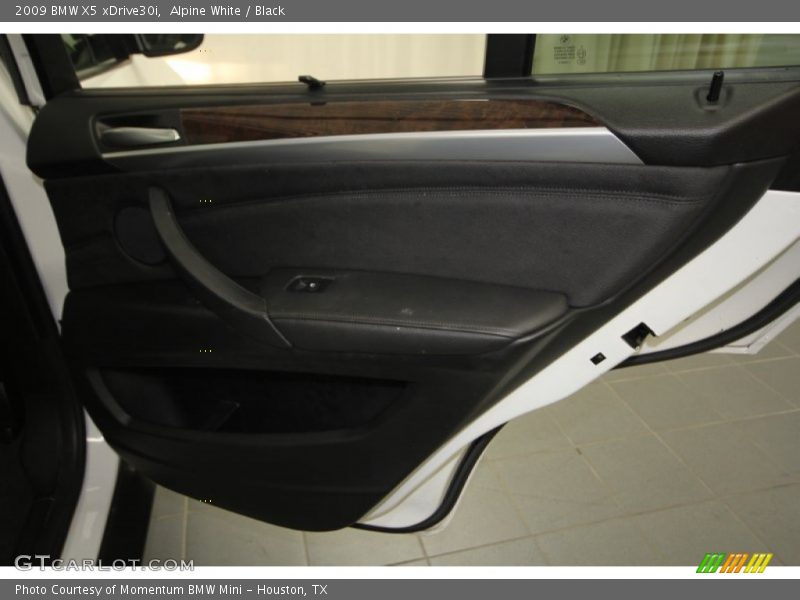 Alpine White / Black 2009 BMW X5 xDrive30i