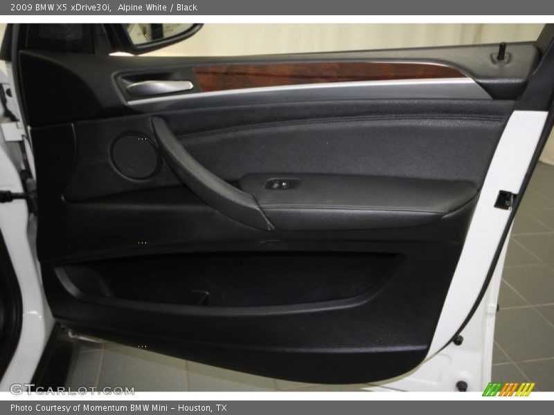 Alpine White / Black 2009 BMW X5 xDrive30i