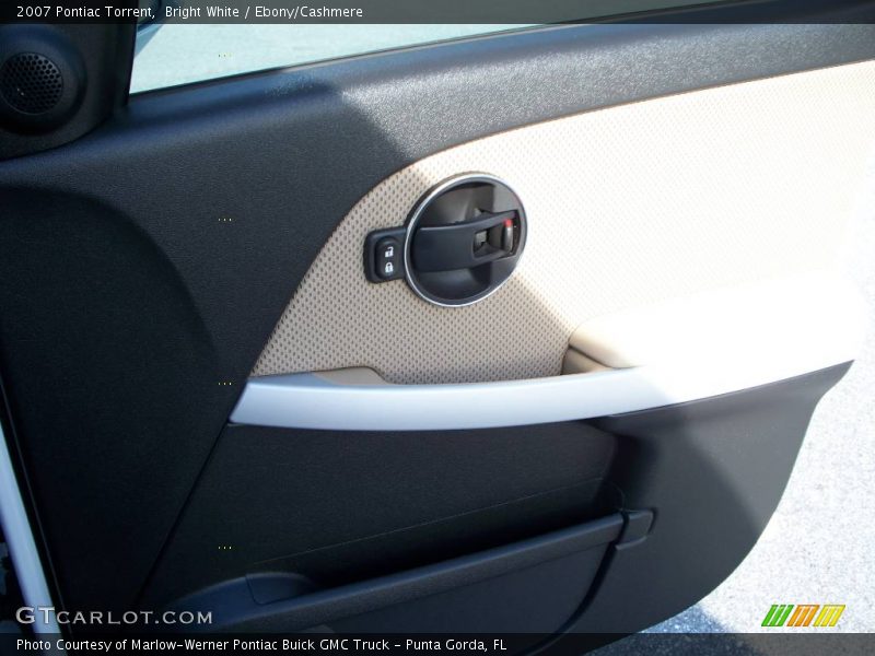 Bright White / Ebony/Cashmere 2007 Pontiac Torrent