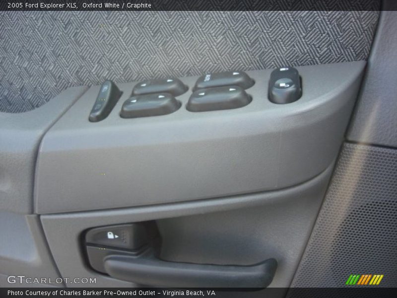 Oxford White / Graphite 2005 Ford Explorer XLS