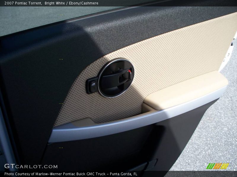 Bright White / Ebony/Cashmere 2007 Pontiac Torrent