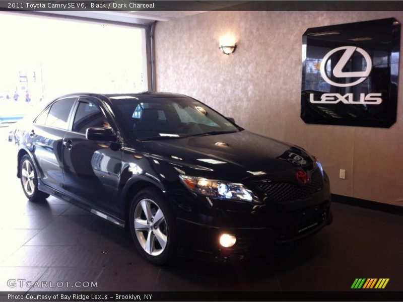 Black / Dark Charcoal 2011 Toyota Camry SE V6