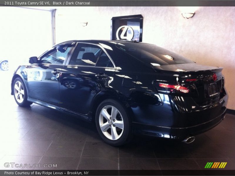 Black / Dark Charcoal 2011 Toyota Camry SE V6