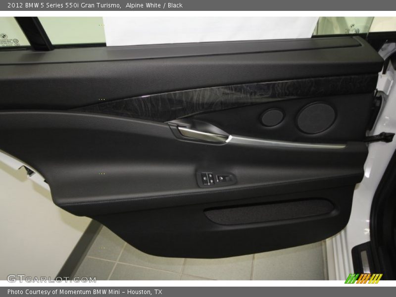 Alpine White / Black 2012 BMW 5 Series 550i Gran Turismo