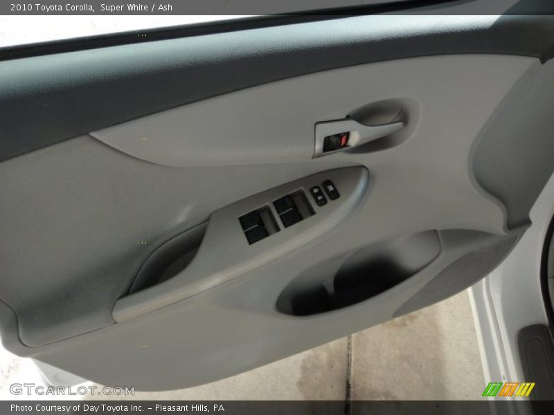 Super White / Ash 2010 Toyota Corolla