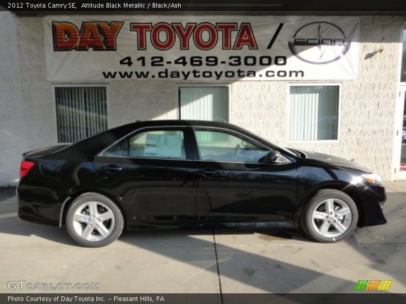 Attitude Black Metallic / Black/Ash 2012 Toyota Camry SE