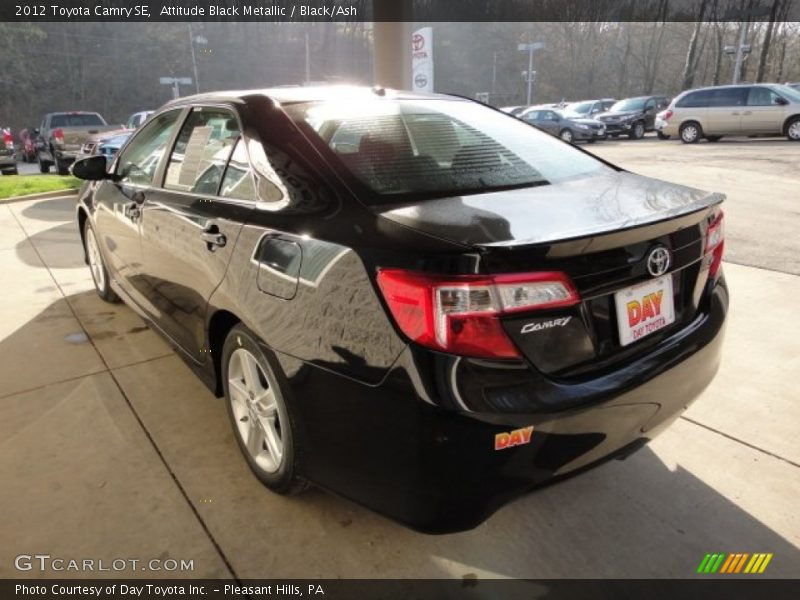 Attitude Black Metallic / Black/Ash 2012 Toyota Camry SE